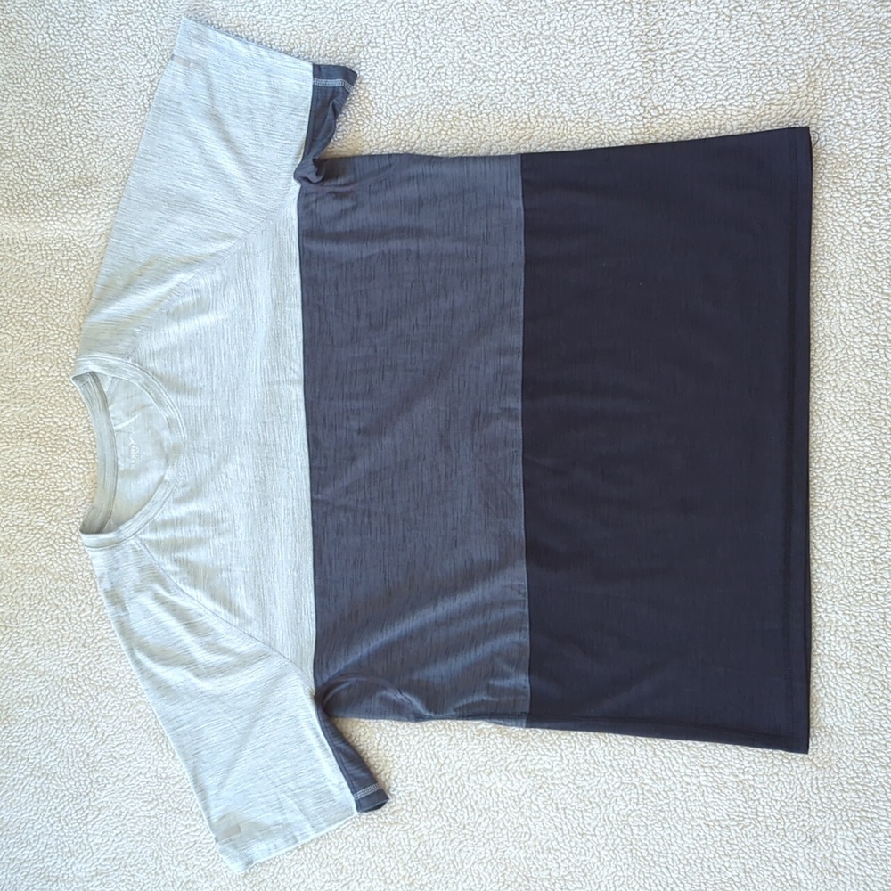 SOLD***Men's Old Navy t-shirt